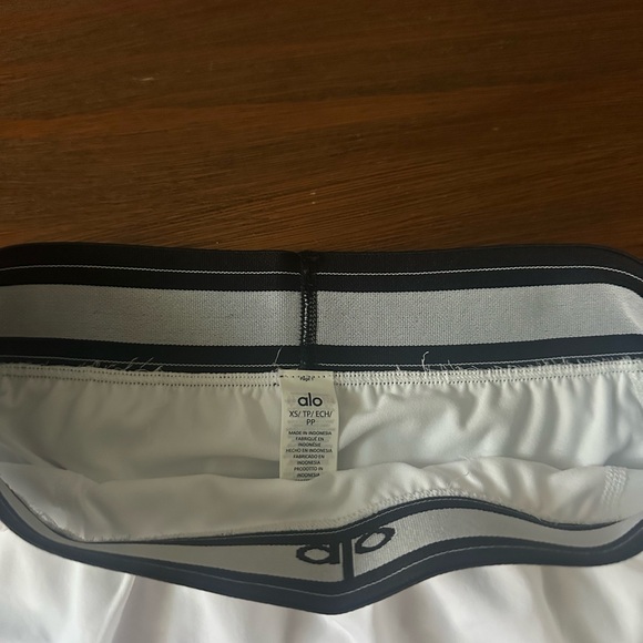 ALO Yoga White Match Point Skirt- XS - Picture 4 of 4